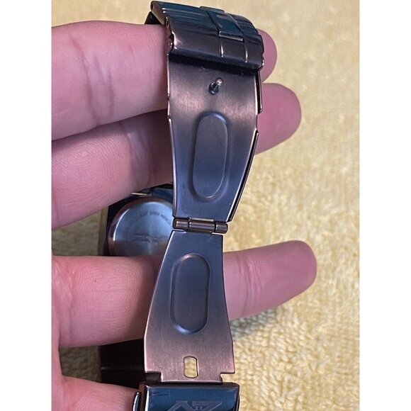 A II Z BY TIMEX BROWN MOP DIAL BROWN STAINLESS STEEL BRACELET WATCH Needs Batte - Picture 8 of 10